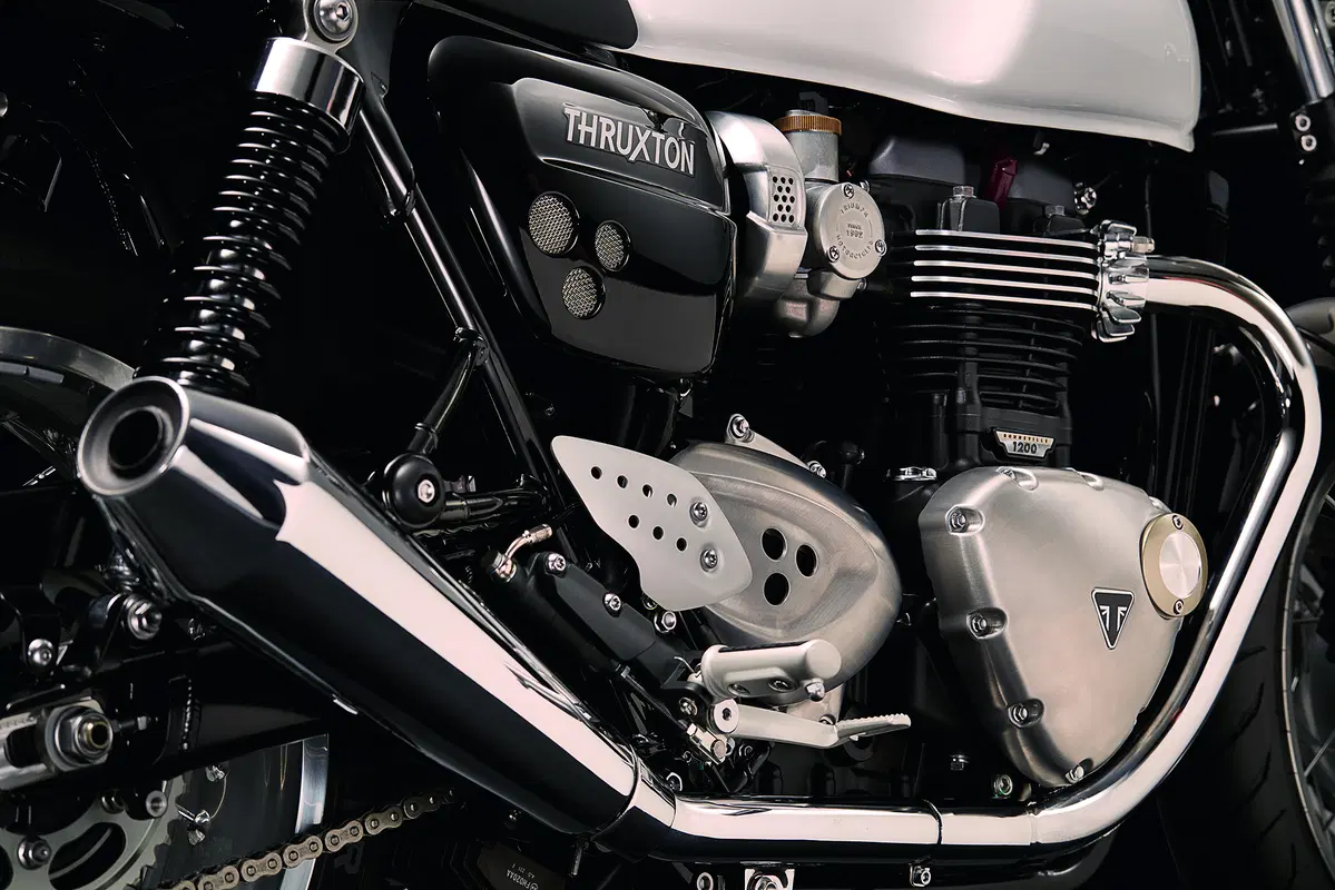 Triumph Thruxton e Thruxton R 2016