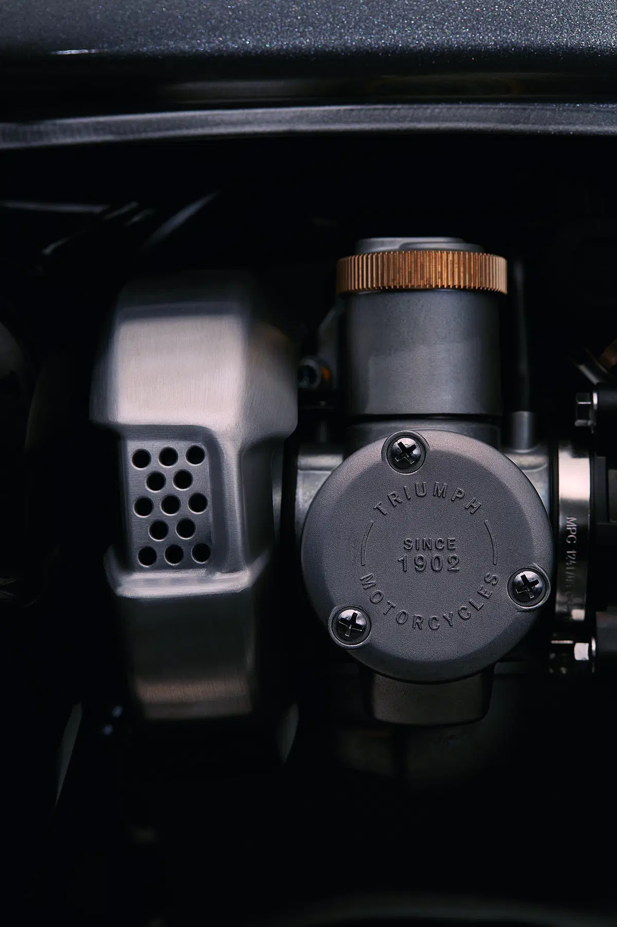 Triumph Thruxton e Thruxton R 2016 (9)
