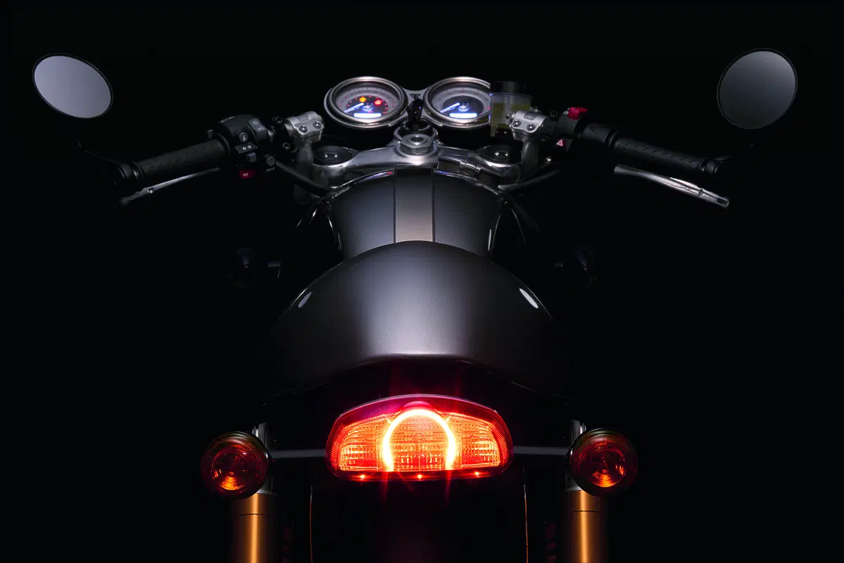 Triumph Thruxton e Thruxton R 2016 (14)