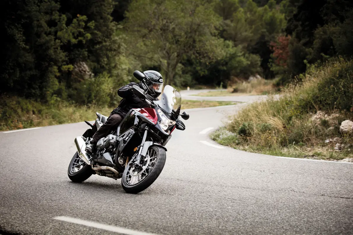 Honda VFR1200X Crosstourer e Travel Edition 2016 (2)