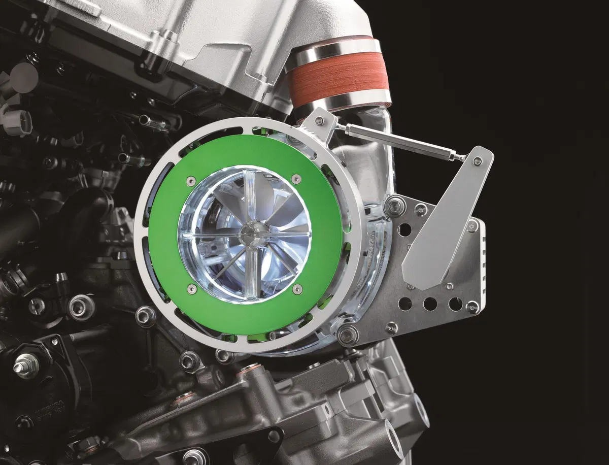 Nuova Kawasaki SC 01 Spirit Charger (2)