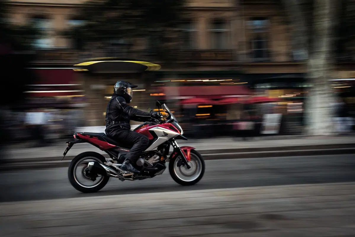 Honda NC750X e NC400X 2016 (2)