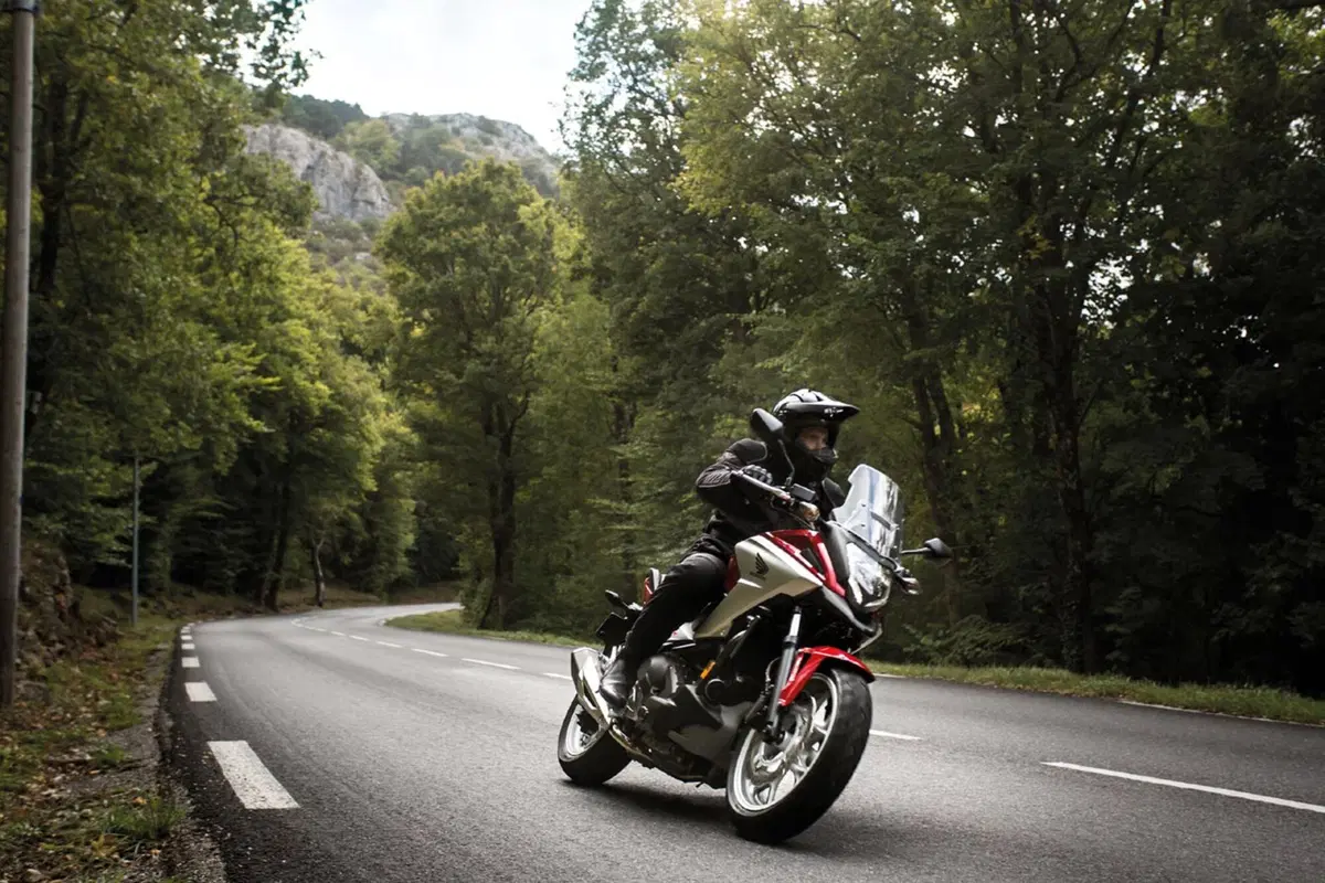 Honda NC750X e NC400X 2016 (4)