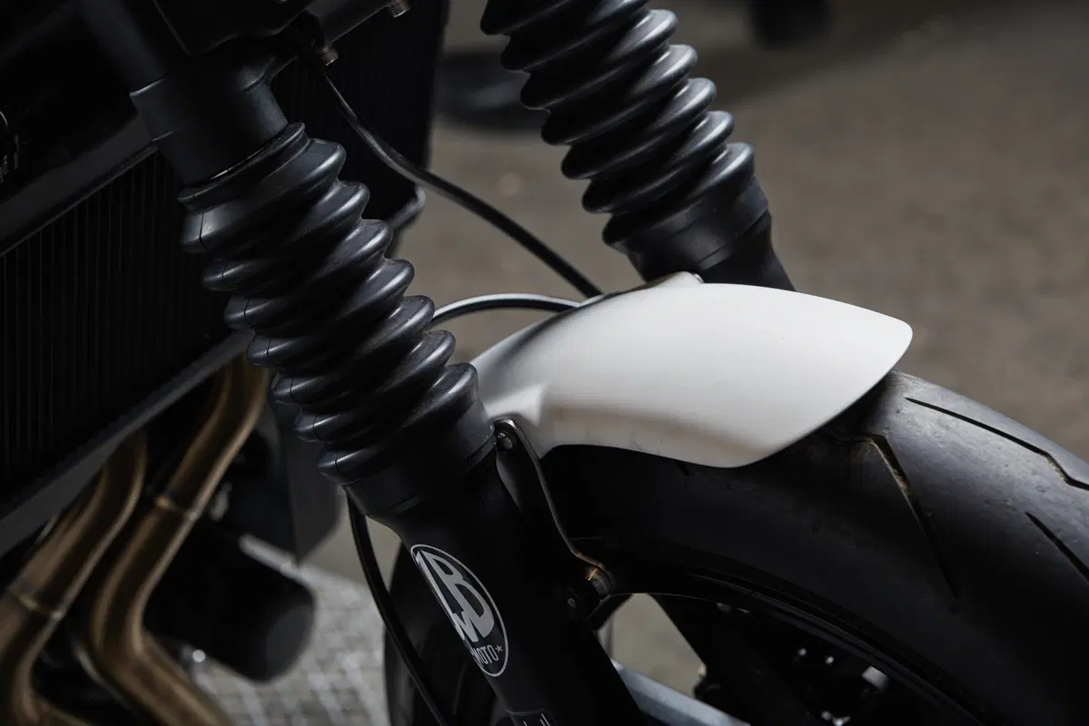 Yamaha Faster Sons: la special Super 7 su base XSR700 (17)