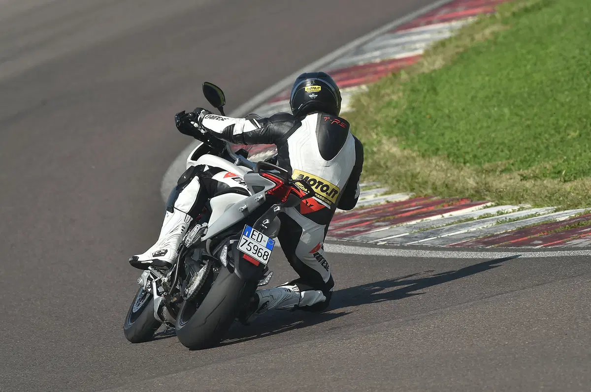 MV Agusta Turismo Veloce Lusso 800 (11)