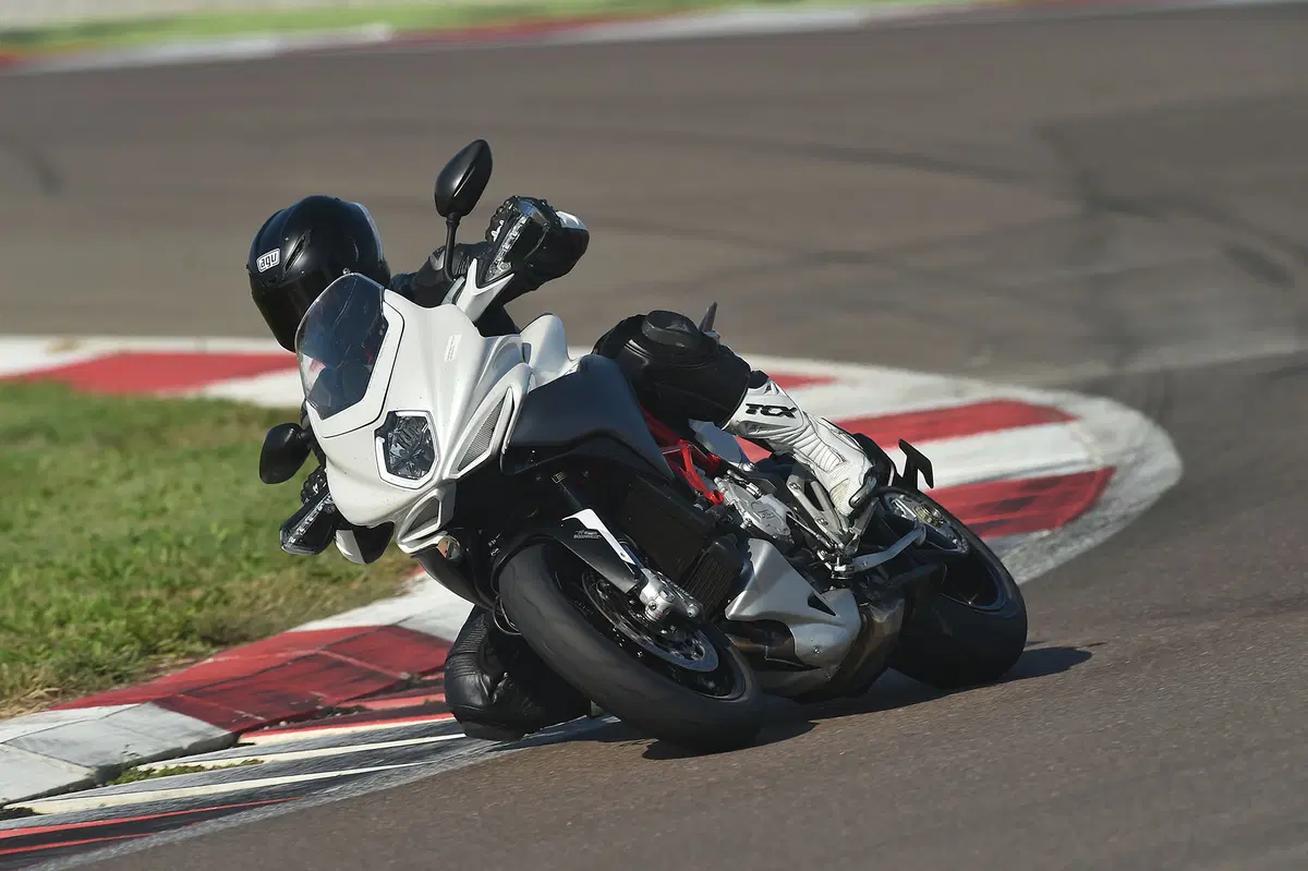 MV Agusta Turismo Veloce Lusso 800 (12)