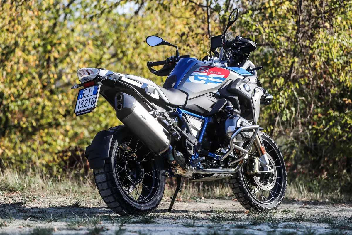 BMW R1200GS Rallye vs Ducati Multistrada 1200 Enduro Pro (3)
