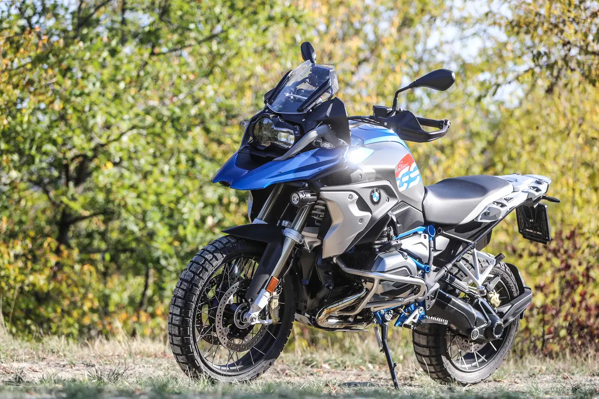 BMW R1200GS Rallye vs Ducati Multistrada 1200 Enduro Pro (2)