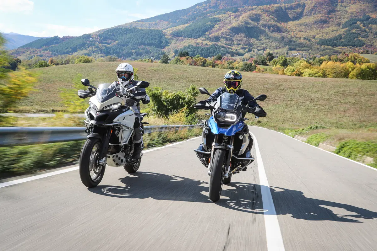 BMW R1200GS Rallye vs Ducati Multistrada 1200 Enduro Pro (5)