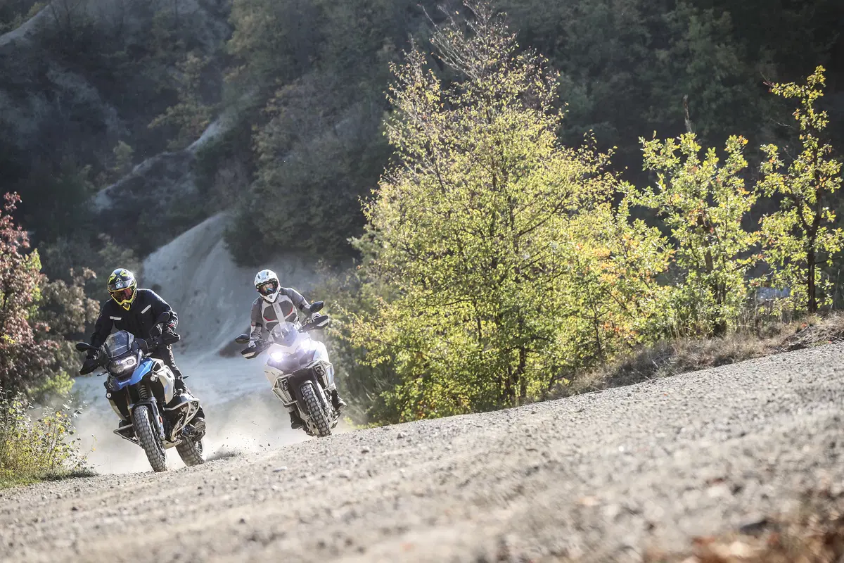 BMW R1200GS Rallye vs Ducati Multistrada 1200 Enduro Pro (3)