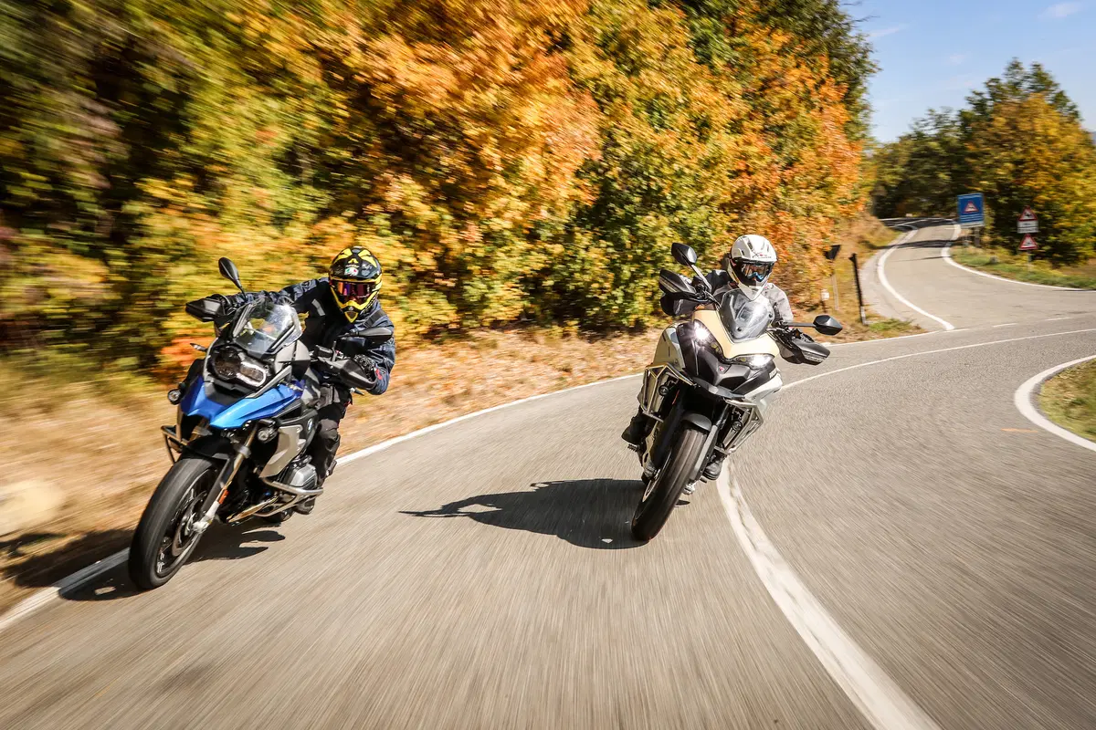 BMW R1200GS Rallye vs Ducati Multistrada 1200 Enduro Pro (10)