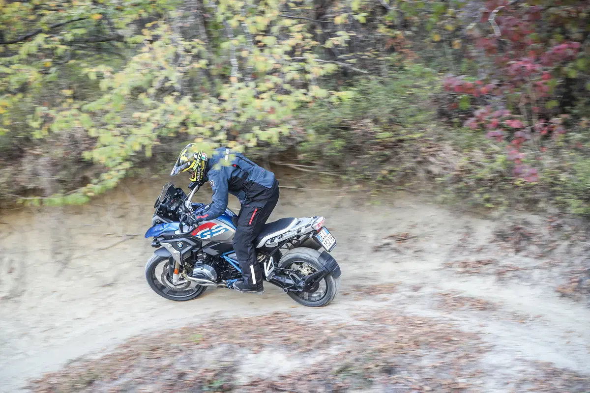 BMW R1200GS Rallye vs Ducati Multistrada 1200 Enduro Pro (15)