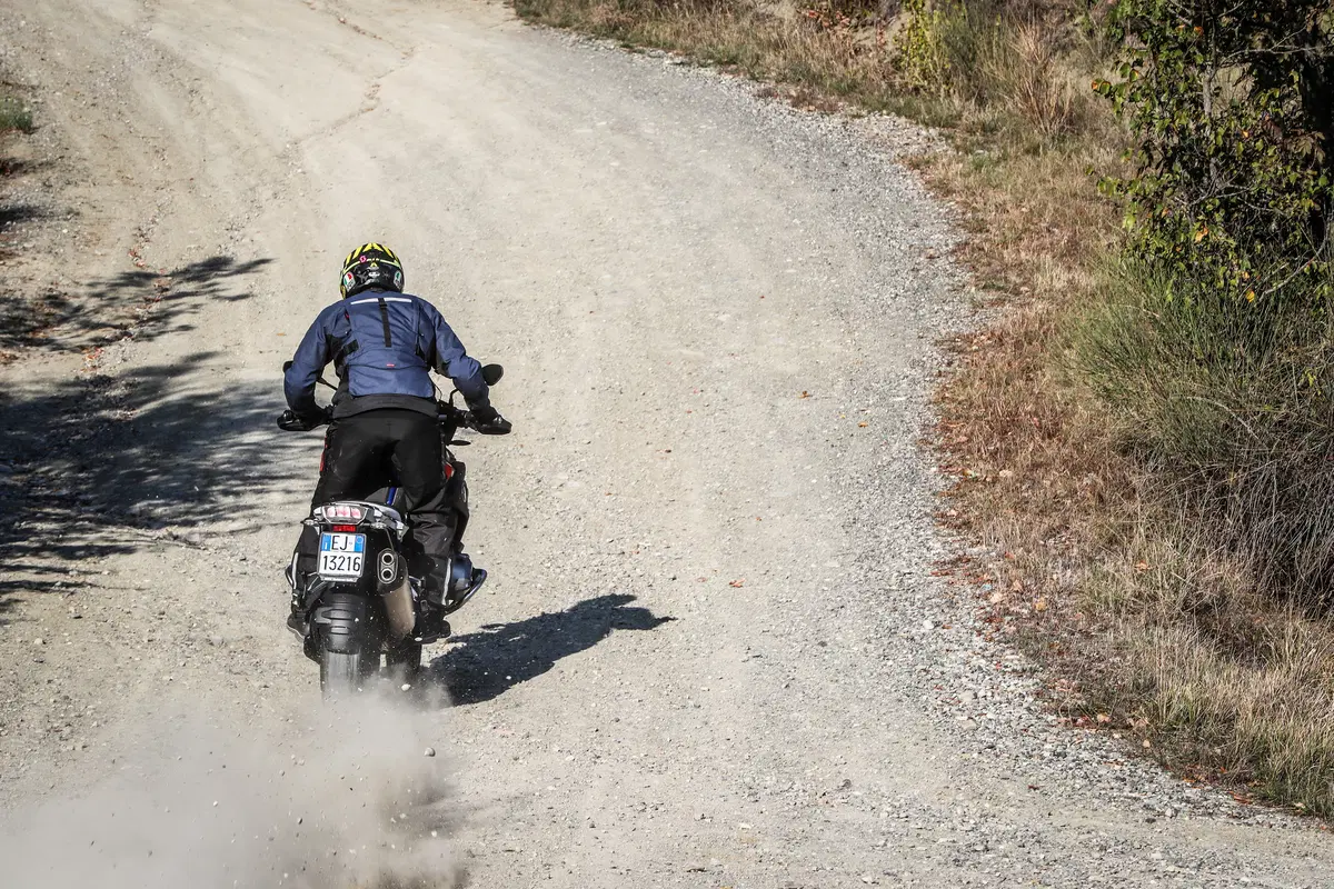 BMW R1200GS Rallye vs Ducati Multistrada 1200 Enduro Pro (17)