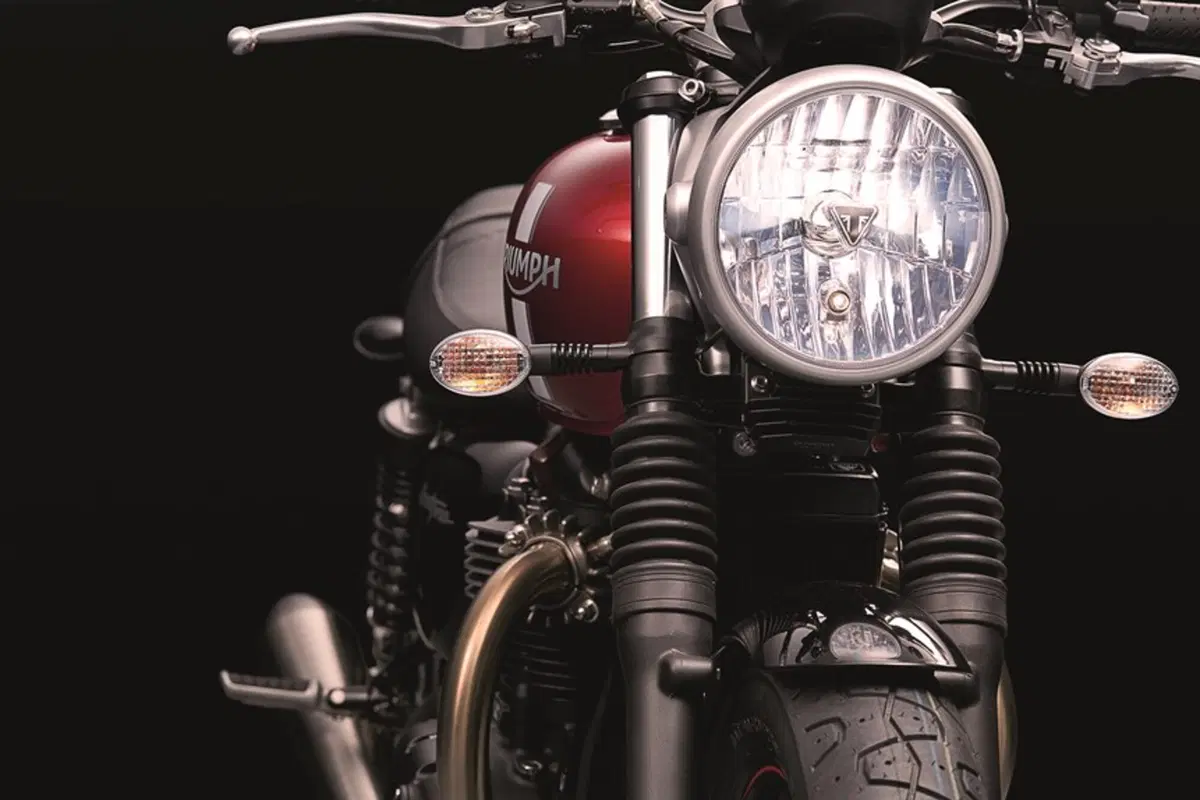 Triumph Street Twin Street Twin 900 (2016) (5)