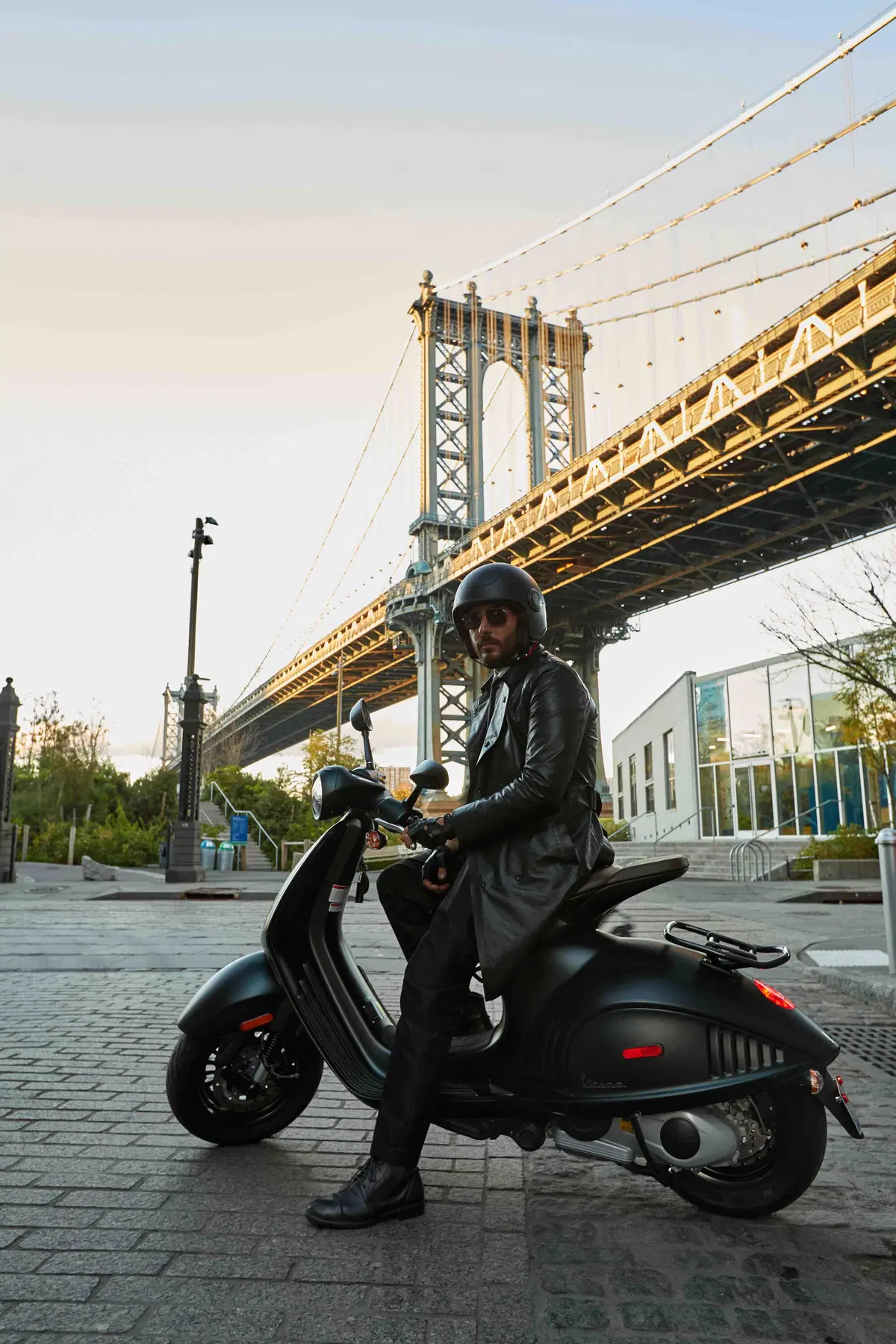 Vespa 946 Emporio Armani negli USA (4)