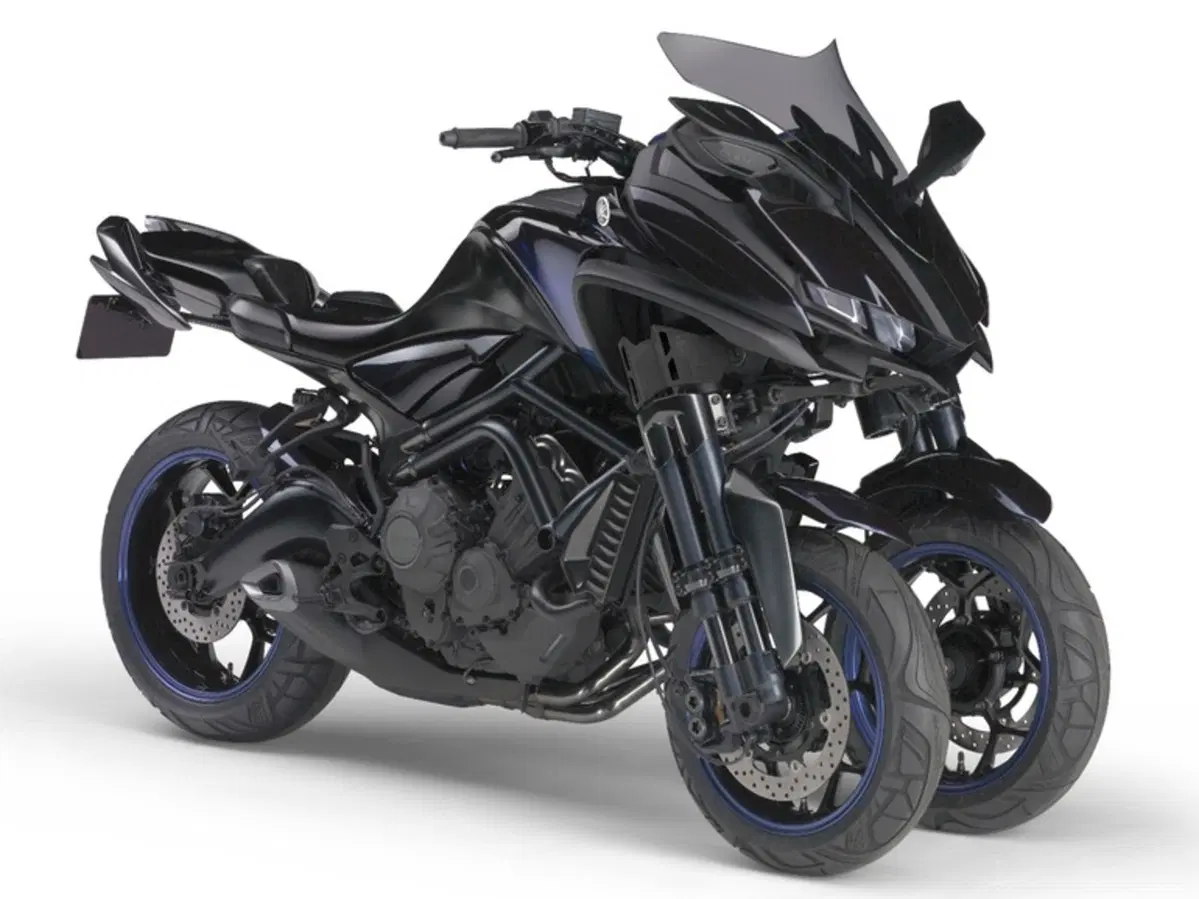 Yamaha LMW, la moto a tre ruote