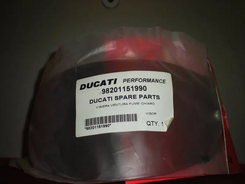 Visiera Ventura fumè chiaro - 98201151990 Ducati
