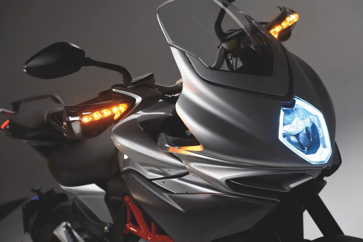 MV Agusta Turismo Veloce Lusso 800 (7)