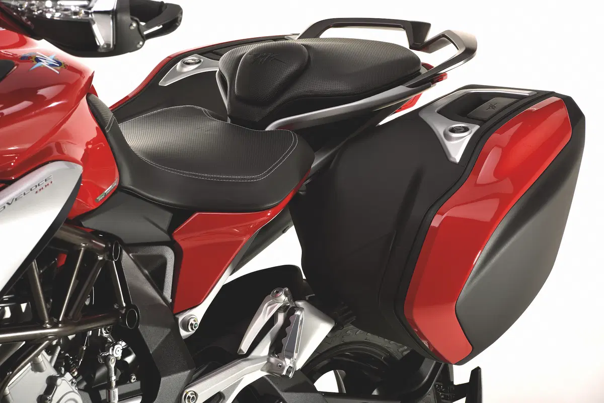 MV Agusta Turismo Veloce Lusso 800 (8)