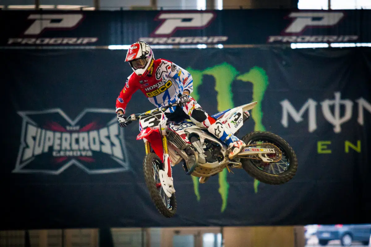 Moto.it ti porta in pista al Supercross di Genova 2015 (5)