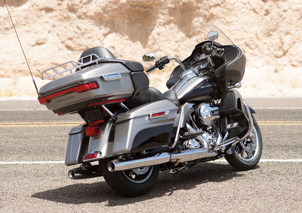 Harley-Davidson 1690 Road Glide Ultra (2015 - 16) - FLRTU (4)