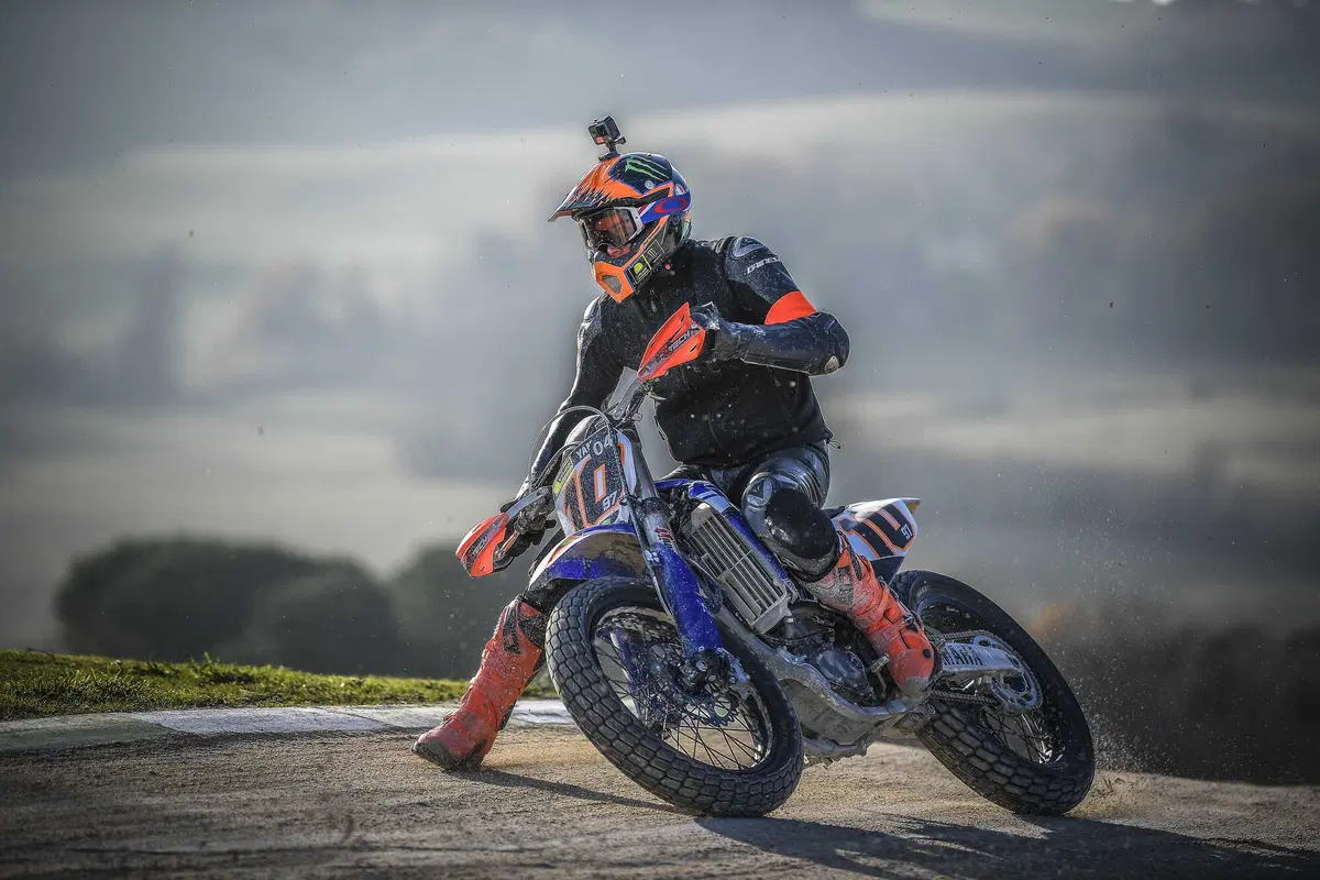 Morbidelli e Pasini vincono la 100 km dei Campioni al Ranch di Rossi (12)