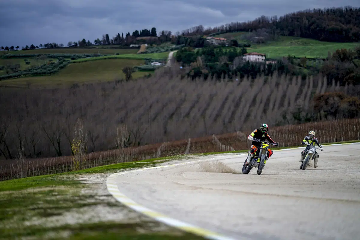 Morbidelli e Pasini vincono la 100 km dei Campioni al Ranch di Rossi (36)