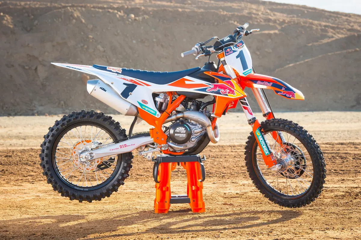 KTM Supercross: il nuovo team USA e la 450 Factory Edition
