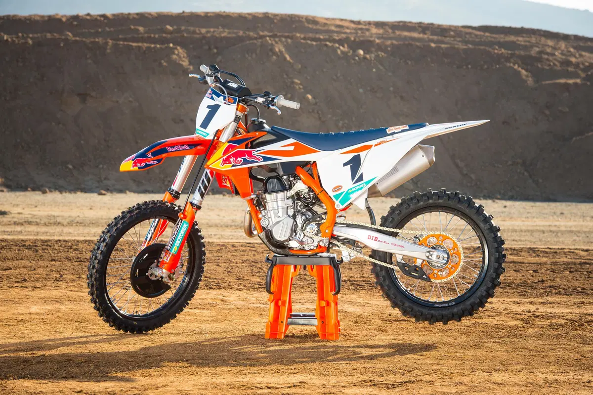 KTM Supercross: il nuovo team USA e la 450 Factory Edition (3)