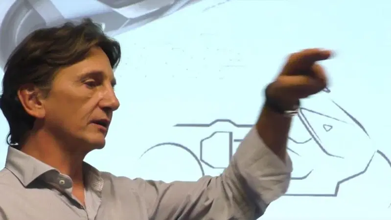 Un innovativo veicolo per &ldquo;l'ultimo miglio&rdquo;. E' la nuova sfida di IED Milano e BMW Motorrad