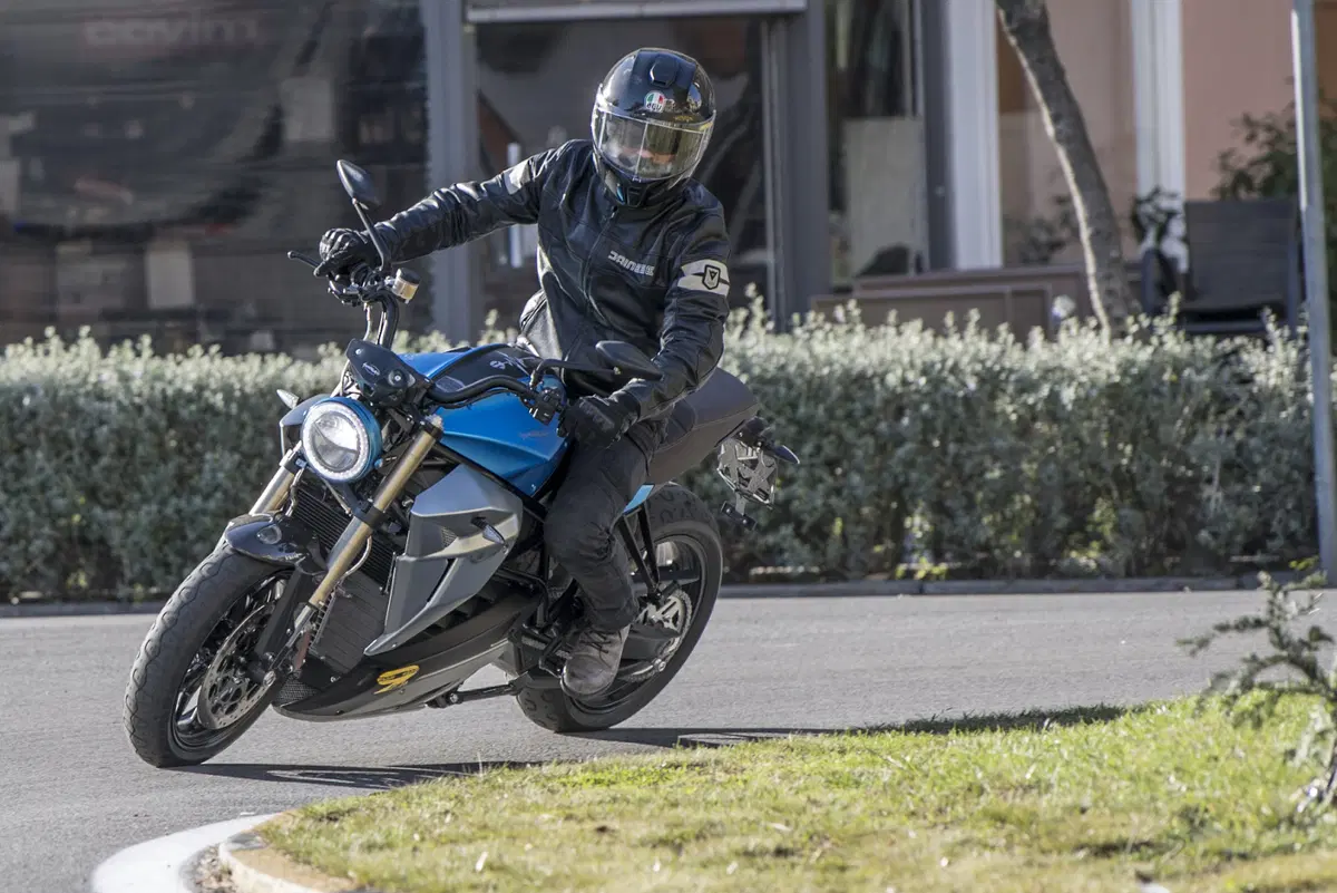 Energica Eva EsseEsse9. Classico futurista (7)