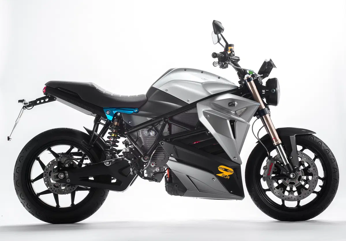 Energica Eva EsseEsse9. Classico futurista (20)