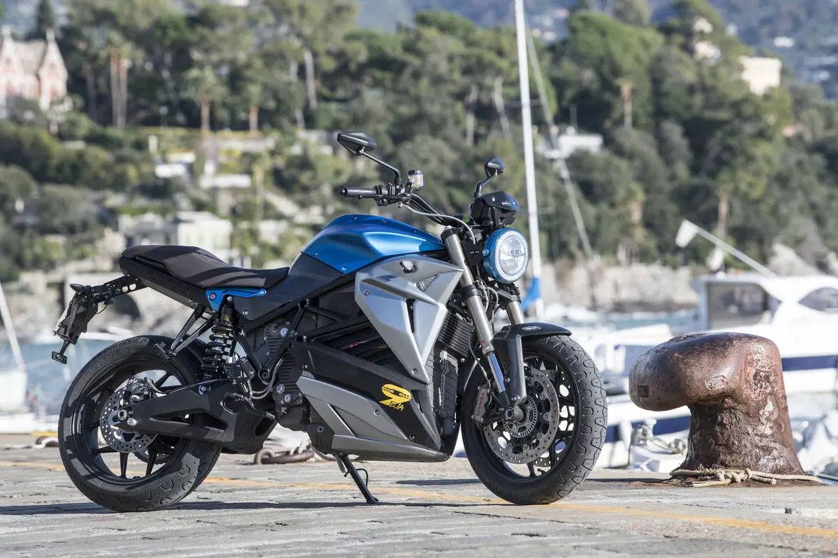 Energica Eva EsseEsse9. Classico futurista (26)