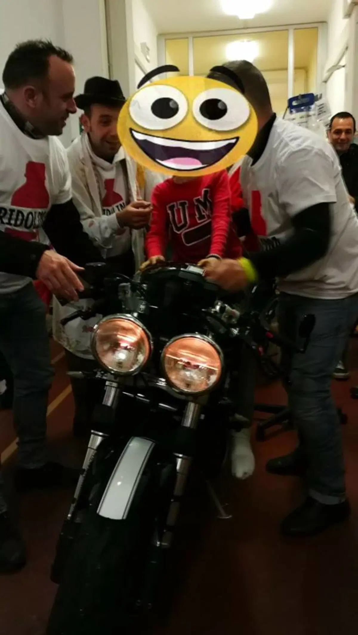 Ridolina Christmas Tour: moto e clown portano un sorriso negli ospedali  (8)