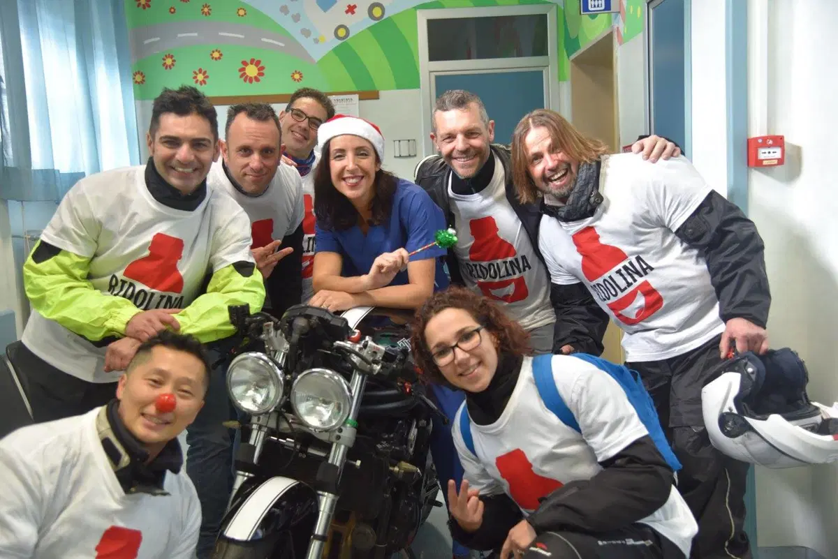 Ridolina Christmas Tour: moto e clown portano un sorriso negli ospedali  (2)