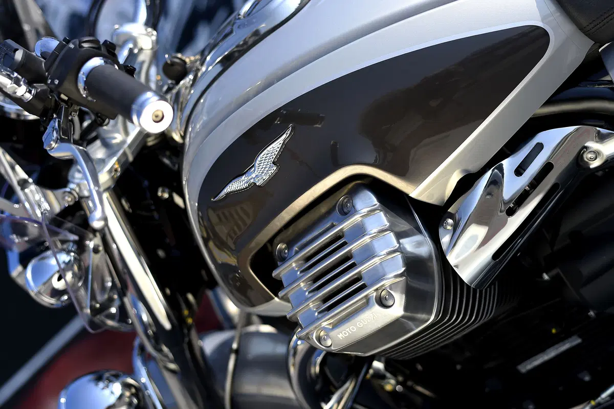 Moto Guzzi California 1400 Touring SE (10)