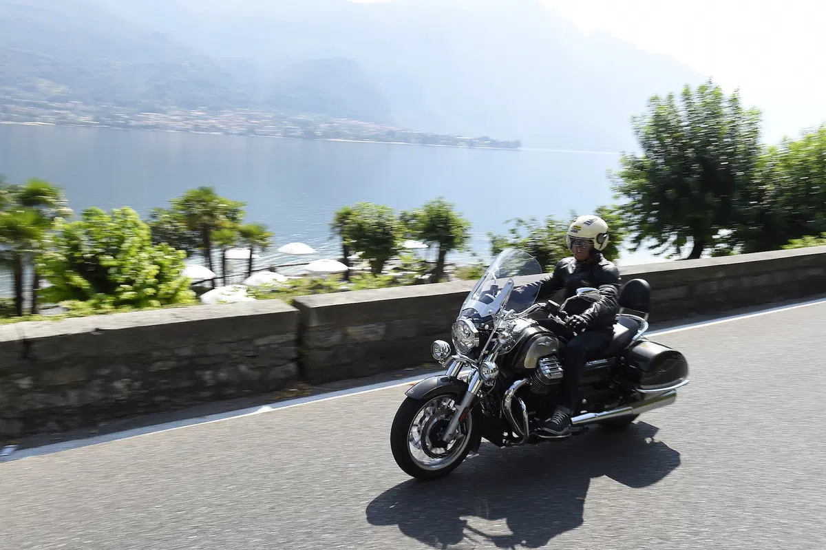 Moto Guzzi California 1400 Touring SE