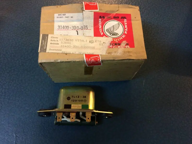 HONDA 500 FOUR REGOLATORE DI TENSIONE