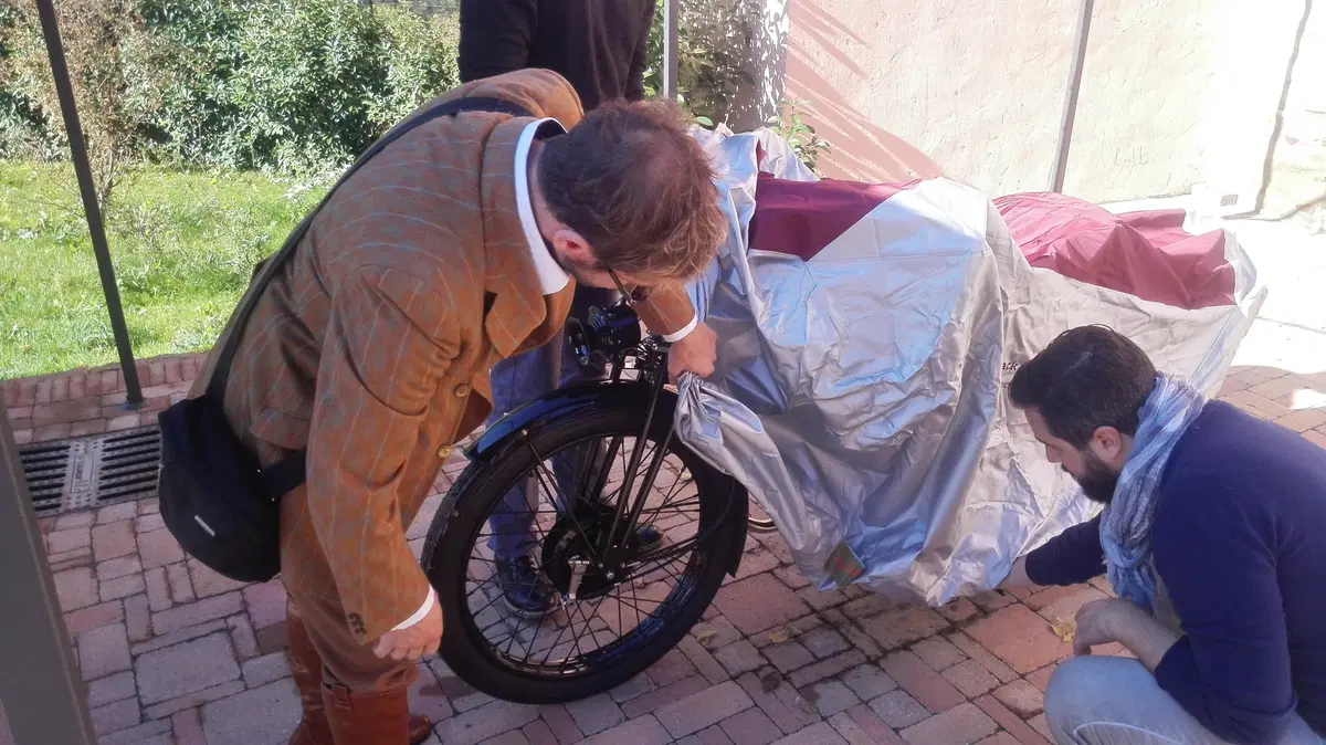 Black Douglas Sterling Autocycle. Salto nel passato (6)