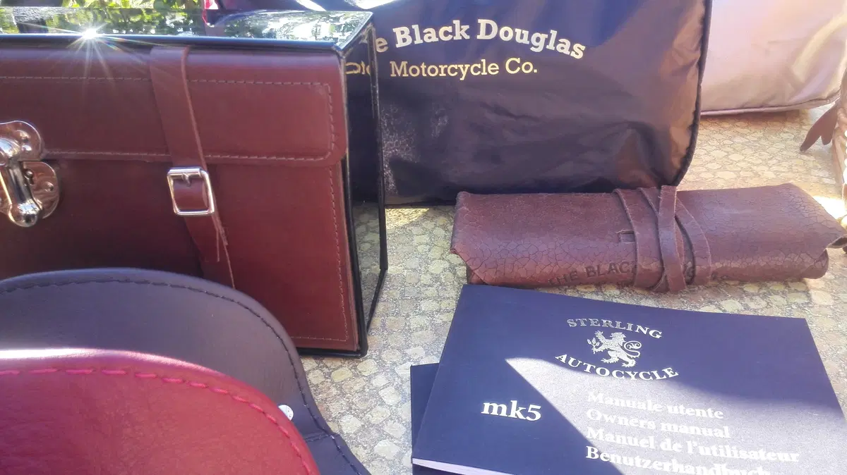 Black Douglas Sterling Autocycle. Salto nel passato (7)