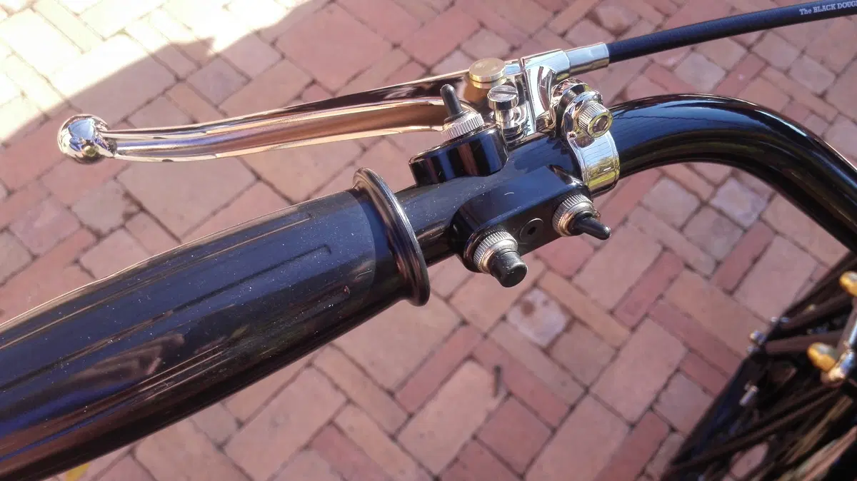 Black Douglas Sterling Autocycle. Salto nel passato (9)