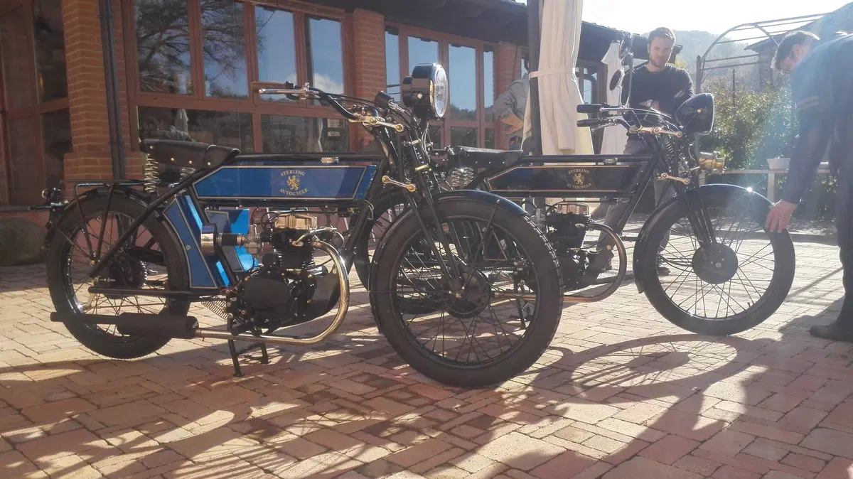Black Douglas Sterling Autocycle. Salto nel passato (11)