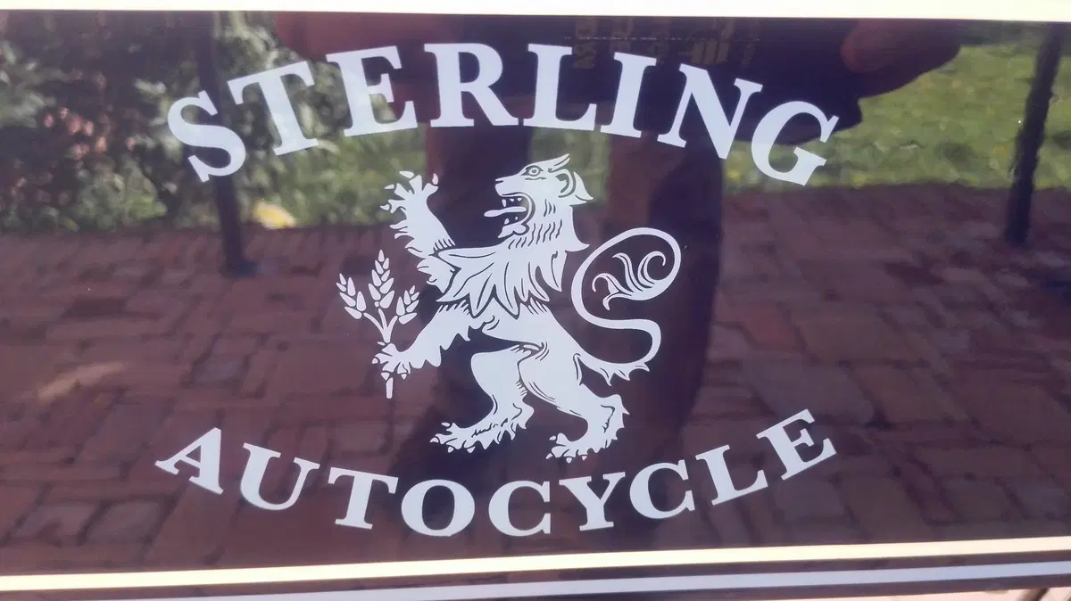Black Douglas Sterling Autocycle. Salto nel passato (13)