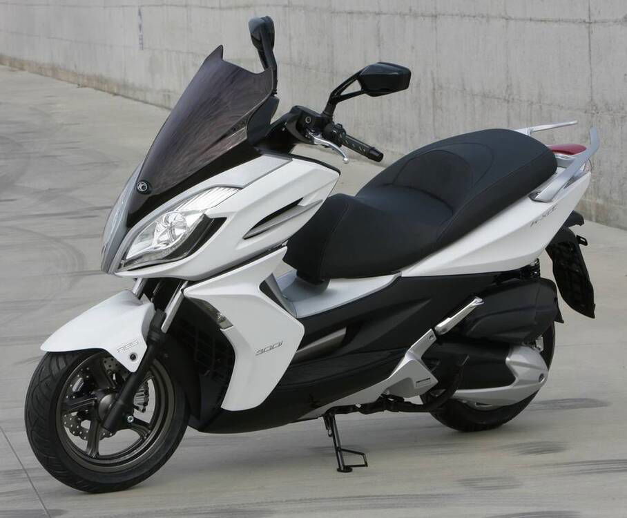 Kymco K-Xct 300i (2012 - 17) (2)