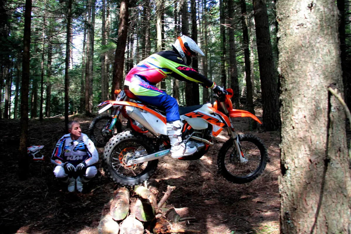 Lezioni di enduro con Gio Sala: gli ostacoli naturali