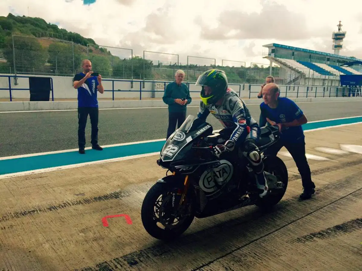 Test SBK Jerez. Le prime foto della Yamaha R1 2016 (8)