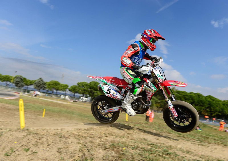 Supermoto: a scuola con i piloti della Maglia Azzurra