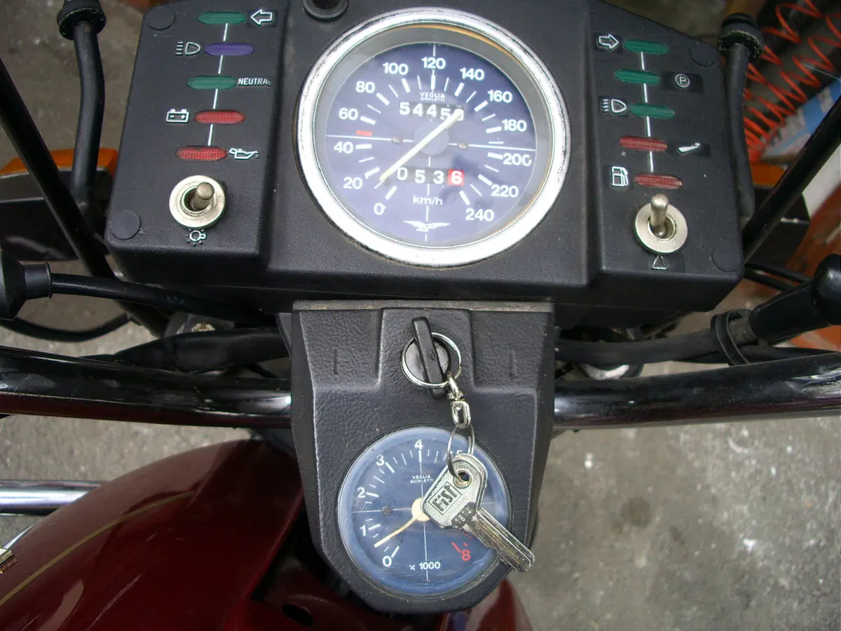 Restaurando, puntata 17: Moto Guzzi V 1000 G5 1979 (5)