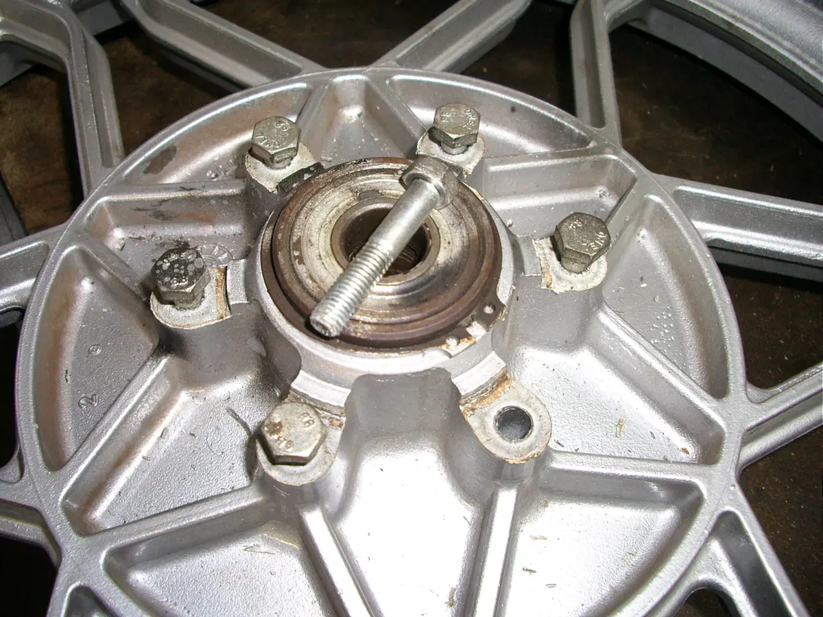 Restaurando, puntata 17: Moto Guzzi V 1000 G5 1979 (68)