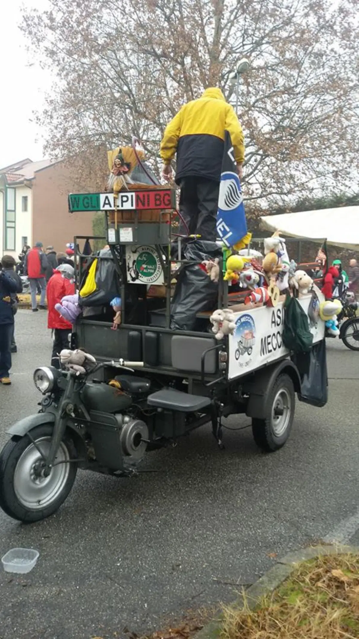 Al via la 51esima Befana benefica a Milano (2)